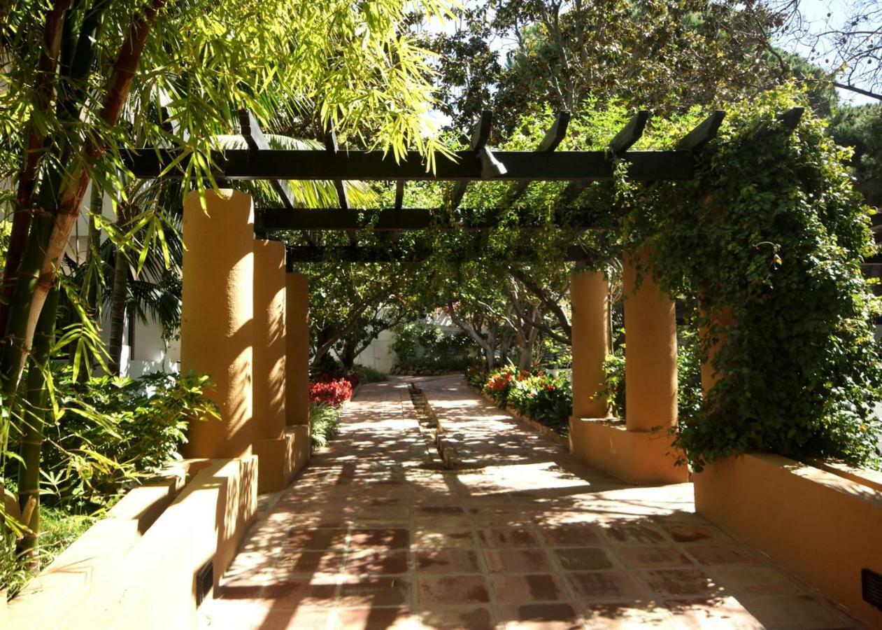 Jardines De Las Golondrinas Marbella With Sea Views Екстер'єр фото